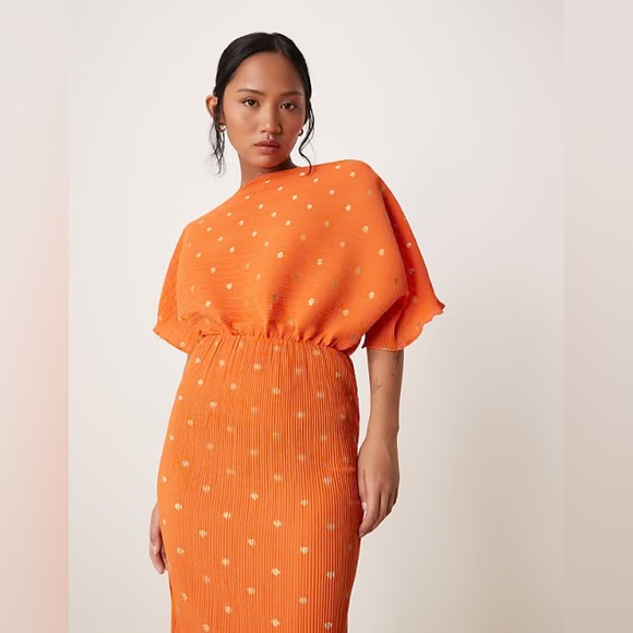 NWT Never Fully Dressed Petite Tilly Metallic Plisse Maxi Dress in Orange Sz S - Picture 4 of 10